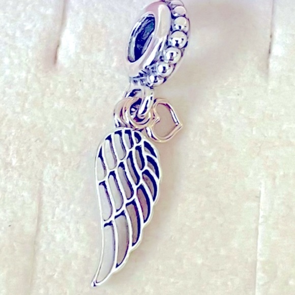 PANDORA Sterling Silver & 14K Gold
Heart Love & Guidance Angel Wing Dangle charm - Picture 3 of 7